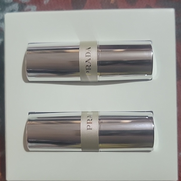 PRADA Mini Lip Balm Gift Set ♤♤ - Picture 8 of 10